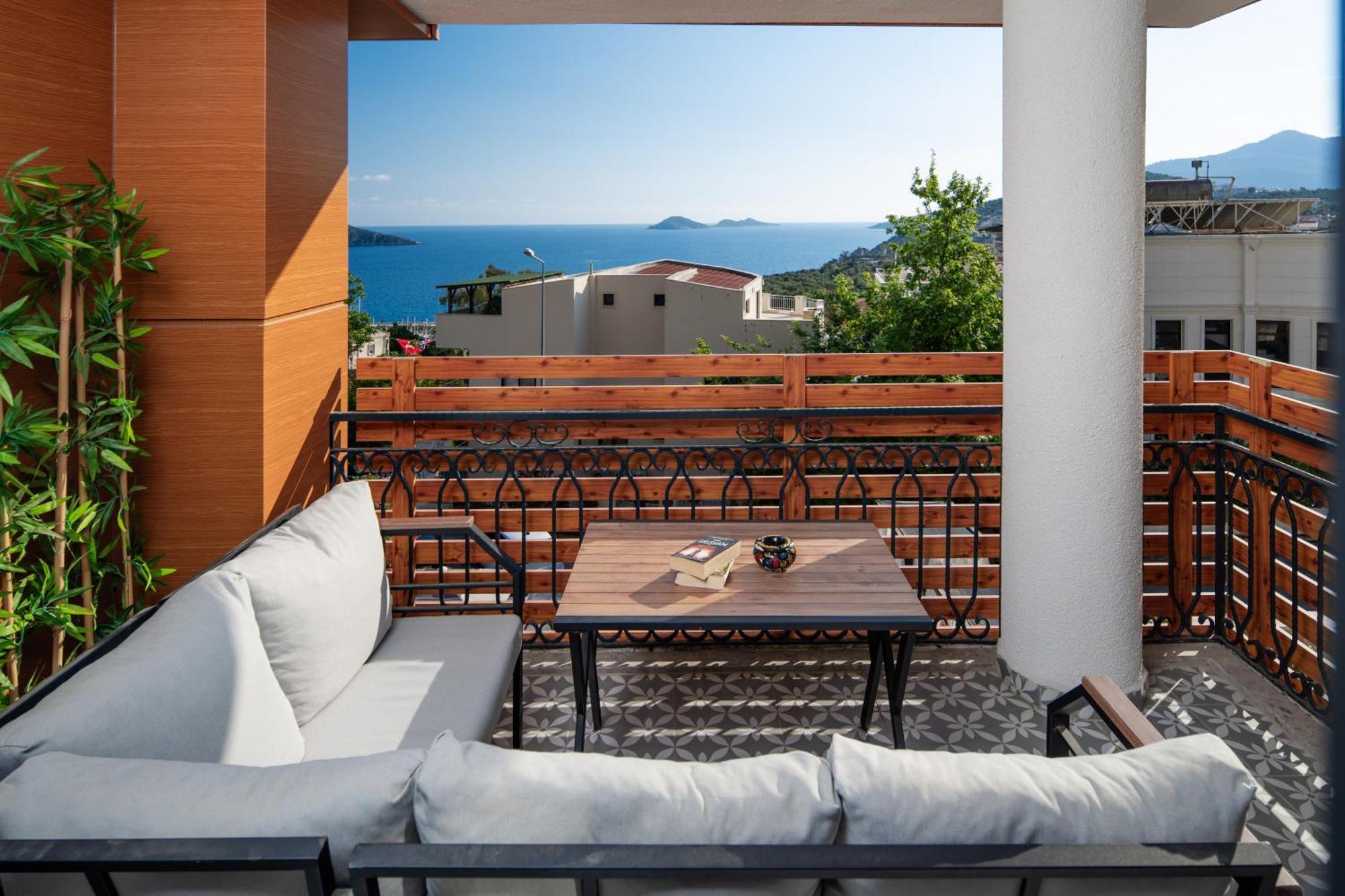 Lupia Suites Kalkan Exteriör bild