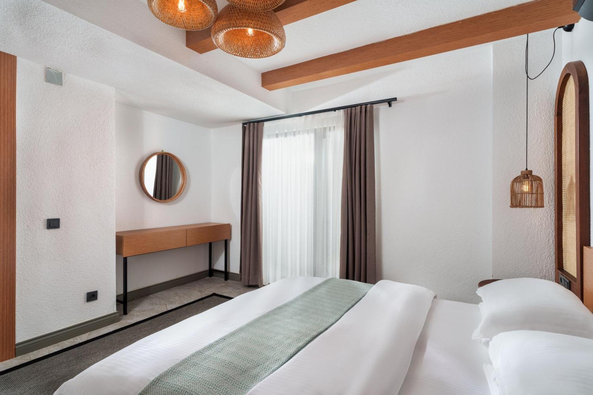 Lupia Suites Kalkan Exteriör bild