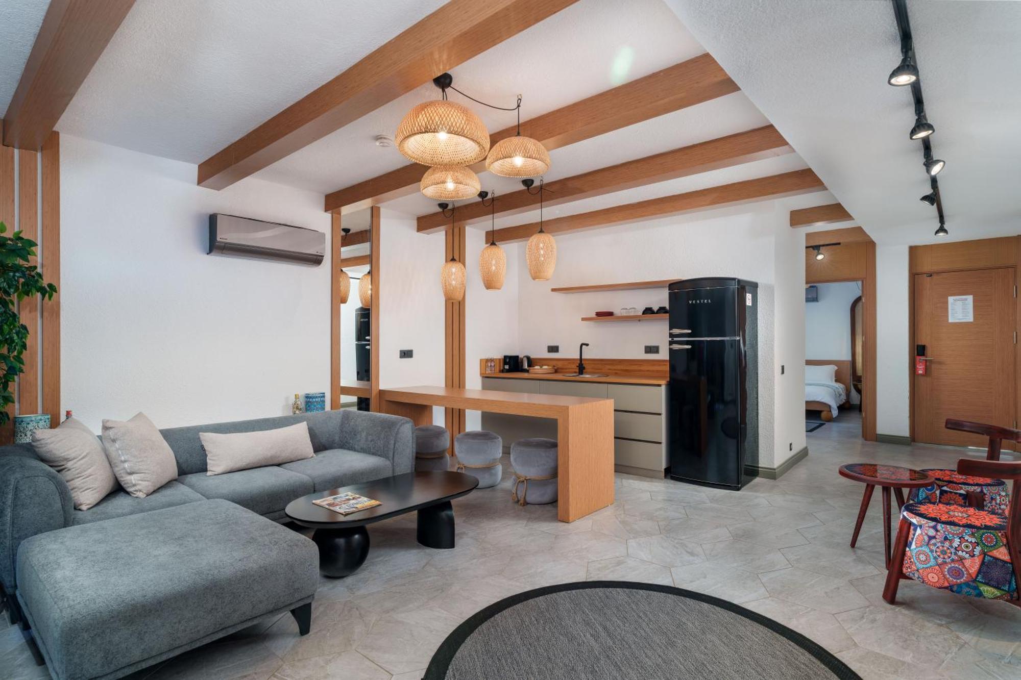Lupia Suites Kalkan Exteriör bild